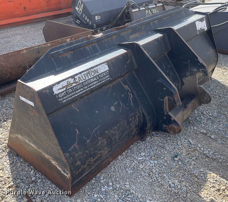image for item MP9223 96"W loader bucket