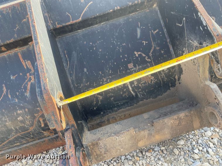 image for item MP9223 96"W loader bucket