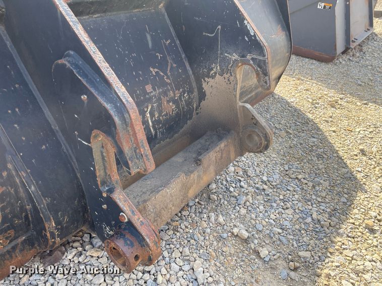 image for item MP9223 96"W loader bucket
