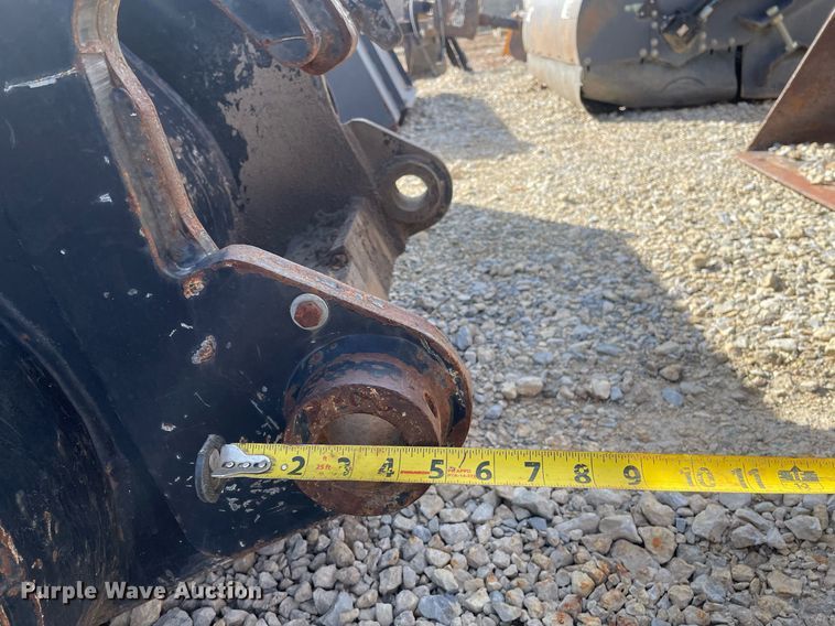 image for item MP9223 96"W loader bucket