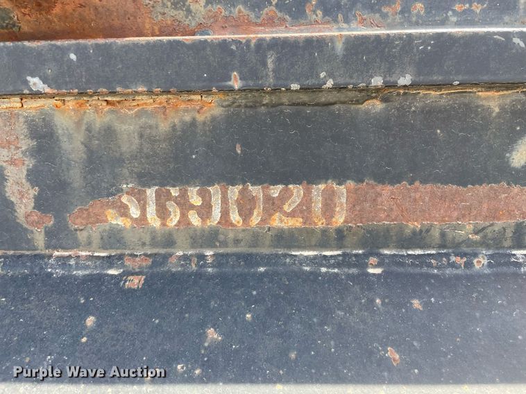 image for item MP9223 96"W loader bucket