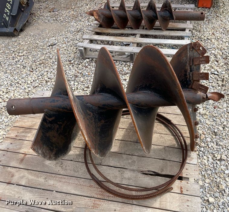 image for item MP9228 Lowe 650E  skid steer auger