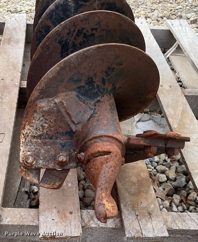 image for item MP9228 Lowe 650E  skid steer auger