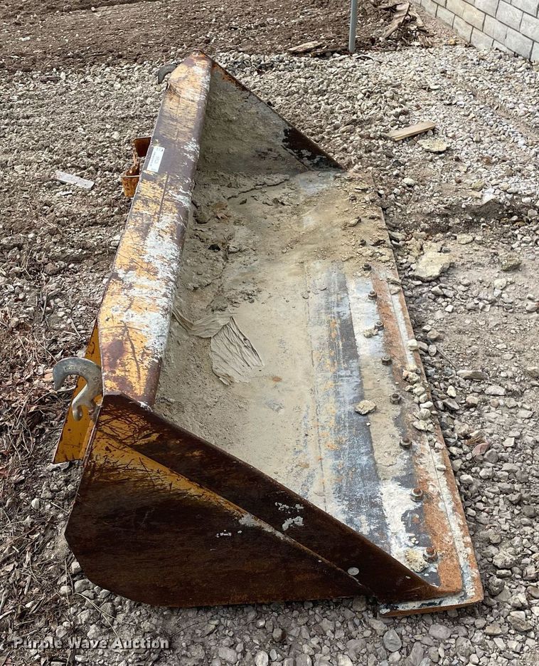 image for item MP9229 72"W skid steer bucket