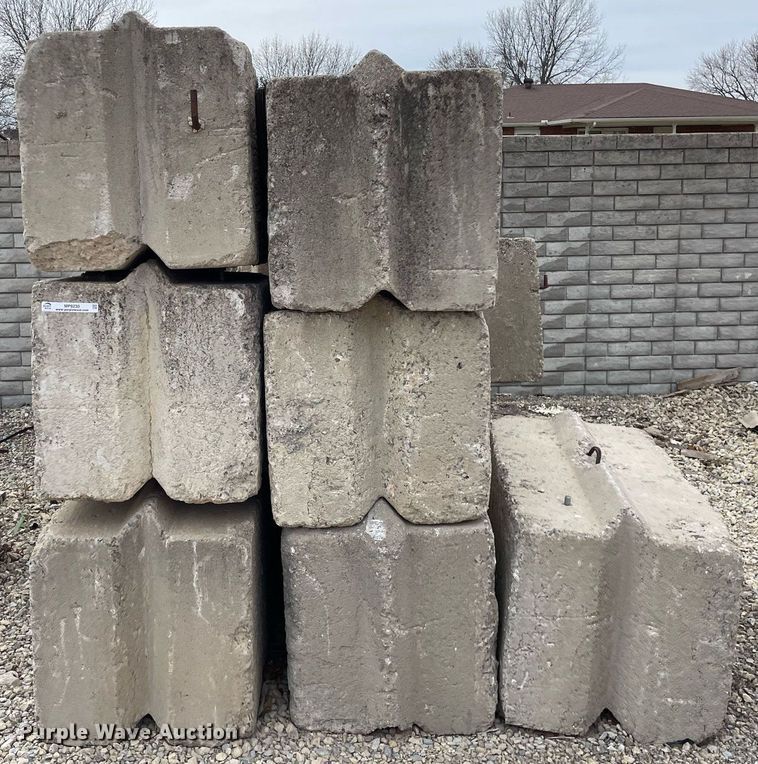 image for item MP9230 (15) concrete edge bunker blocker