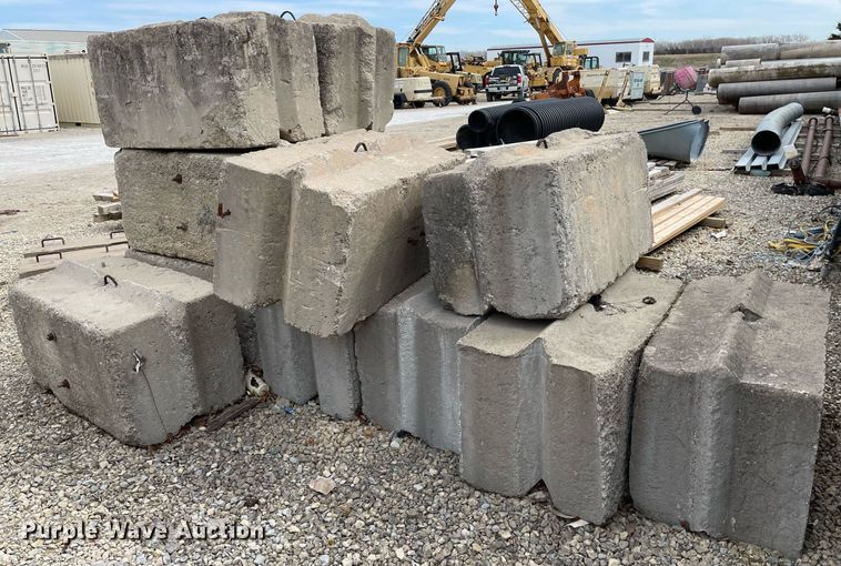 image for item MP9230 (15) concrete edge bunker blocker