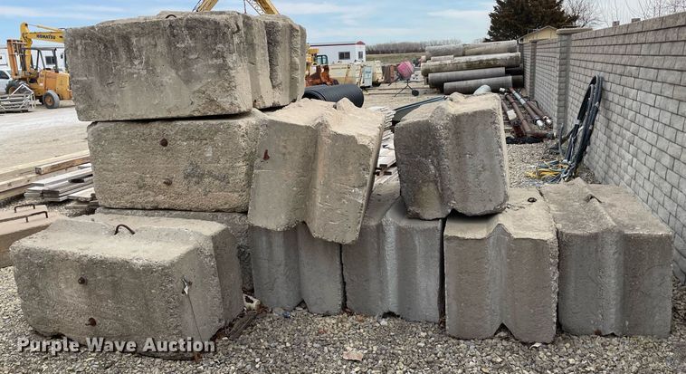 image for item MP9230 (15) concrete edge bunker blocker