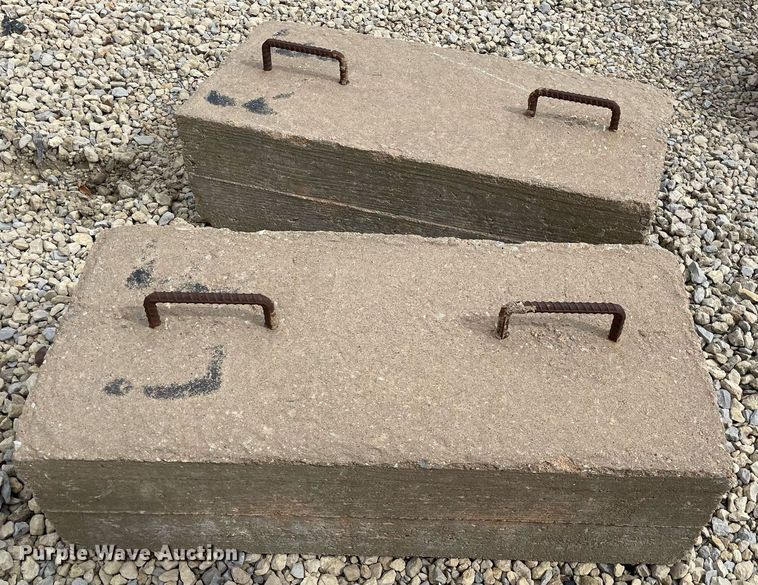 image for item MP9230 (15) concrete edge bunker blocker