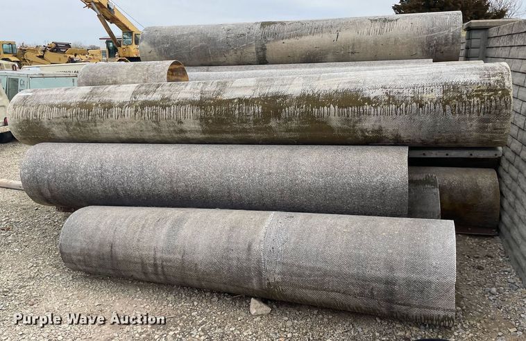 image for item MP9233 Approximately 60 concrete column forms