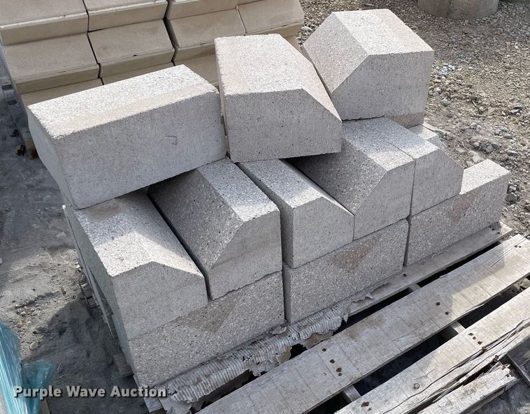 image for item MP9238 (7) pallets of cement blocks