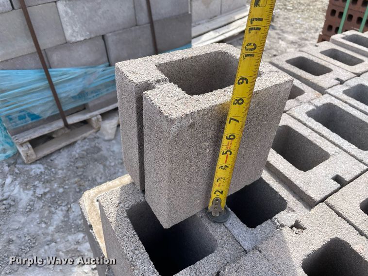 image for item MP9238 (7) pallets of cement blocks