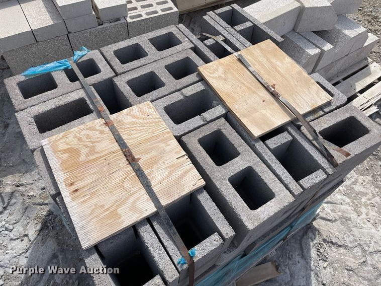 image for item MP9238 (7) pallets of cement blocks
