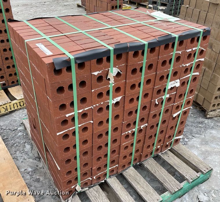 image for item MP9239 (8) pallets of bricks