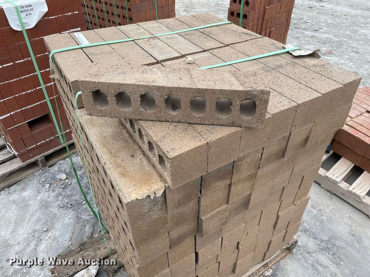 image for item MP9239 (8) pallets of bricks
