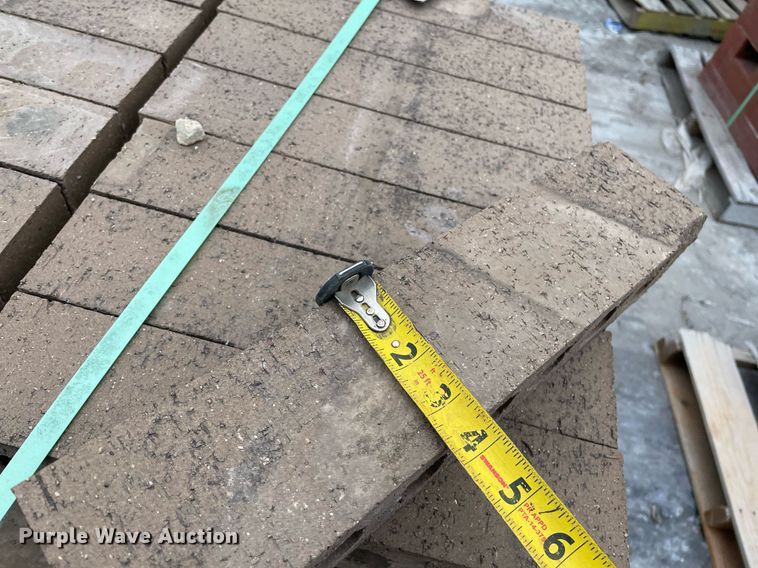 image for item MP9239 (8) pallets of bricks