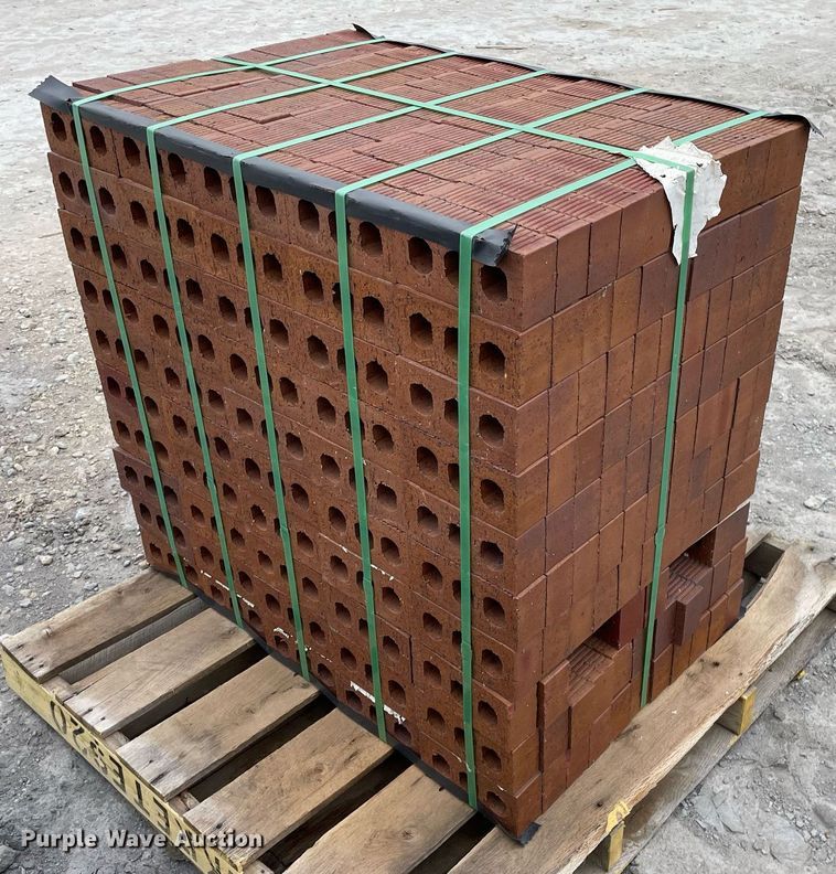 image for item MP9239 (8) pallets of bricks