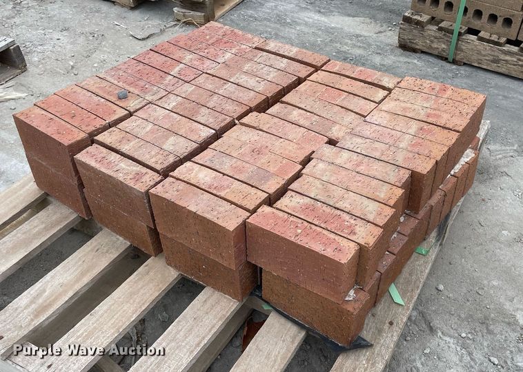 image for item MP9239 (8) pallets of bricks