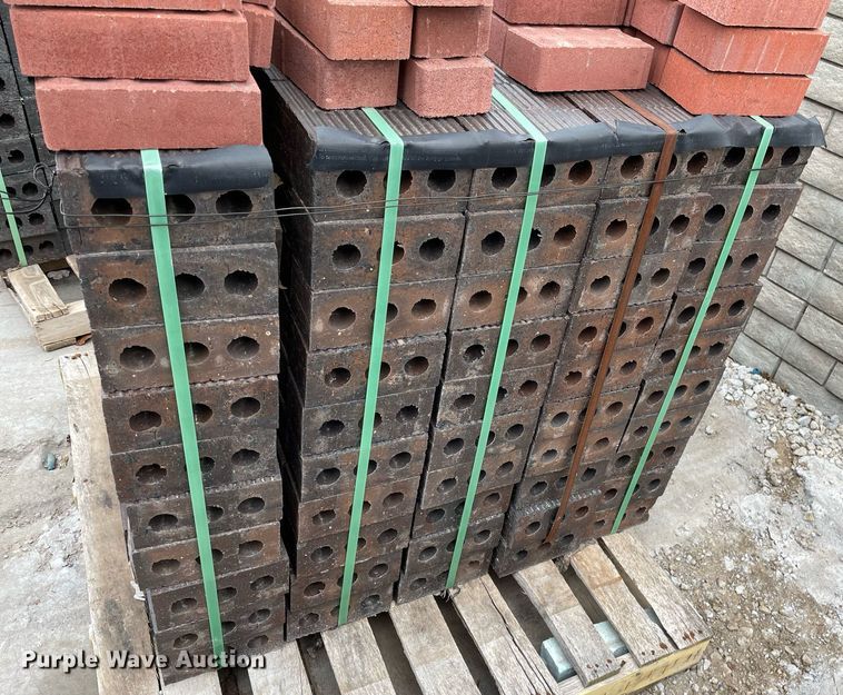 image for item MP9239 (8) pallets of bricks