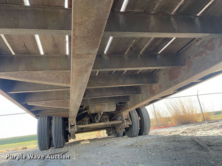 image for item MS9580 2011 Interstate 40DLA  utility trailer