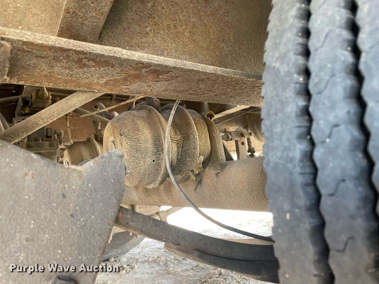 image for item MS9580 2011 Interstate 40DLA  utility trailer