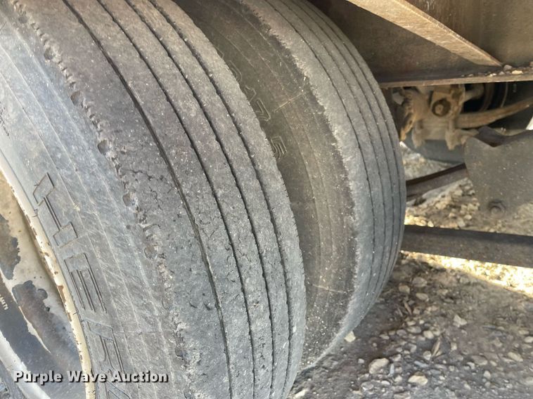 image for item MS9580 2011 Interstate 40DLA  utility trailer