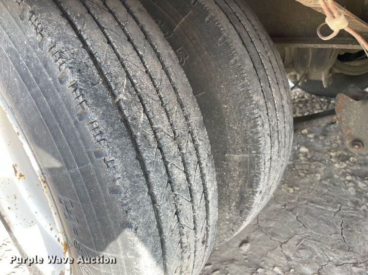 image for item MS9580 2011 Interstate 40DLA  utility trailer