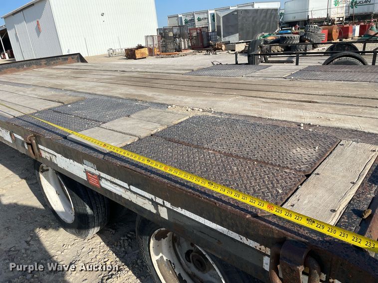 image for item MS9580 2011 Interstate 40DLA  utility trailer