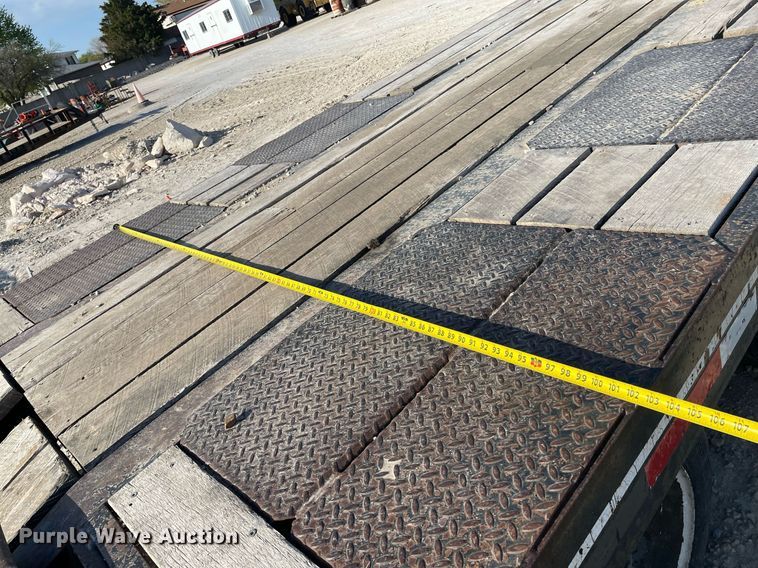 image for item MS9580 2011 Interstate 40DLA  utility trailer