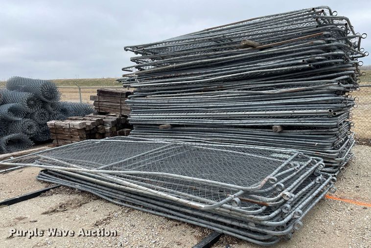 image for item MY9070 Approximately 85 fence panels