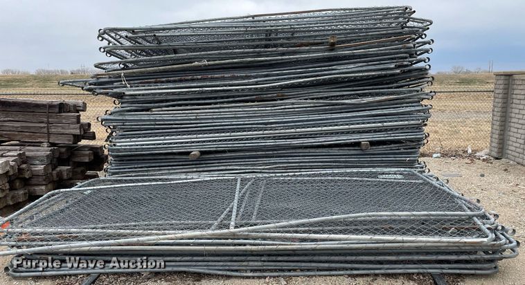 image for item MY9070 Approximately 85 fence panels