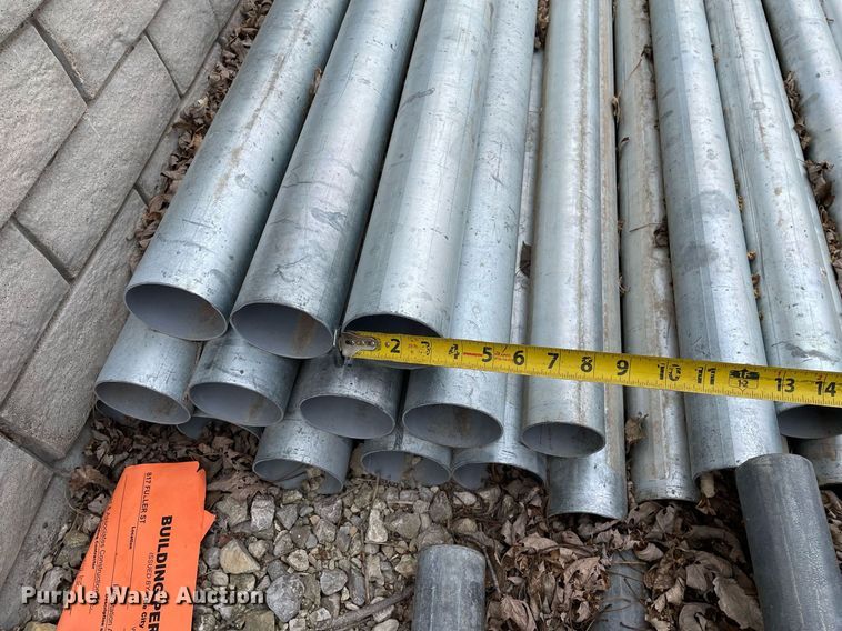 image for item MY9070 Approximately 85 fence panels