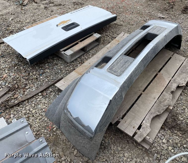 image for item MY9071 Pickup truck parts