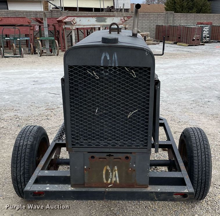 image for item MY9074 Lincoln Electric Classic 300D  welder