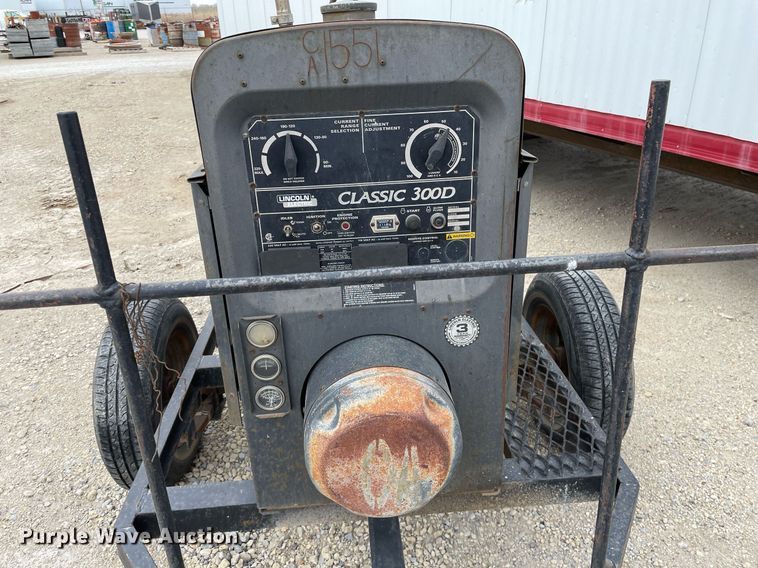 image for item MY9074 Lincoln Electric Classic 300D  welder