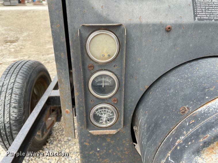 image for item MY9074 Lincoln Electric Classic 300D  welder