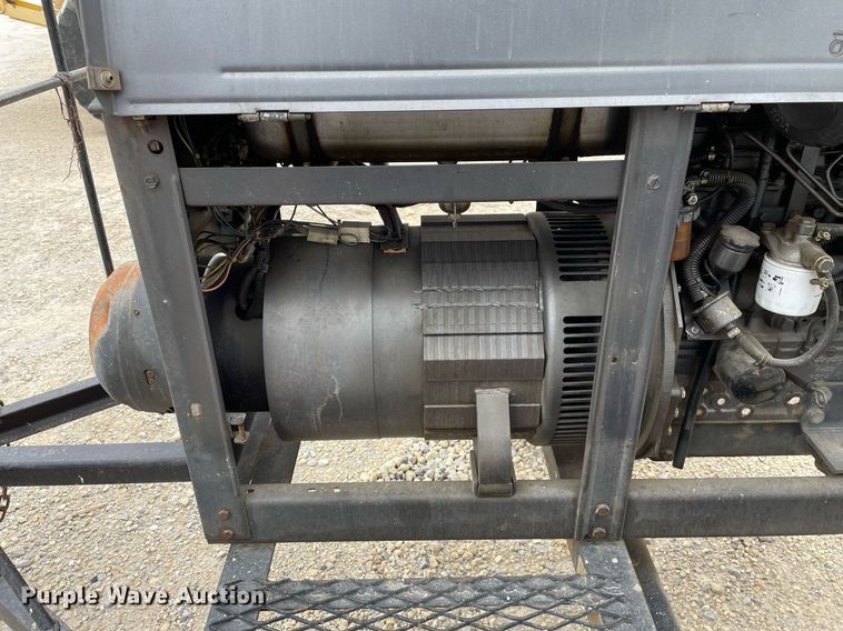 image for item MY9074 Lincoln Electric Classic 300D  welder