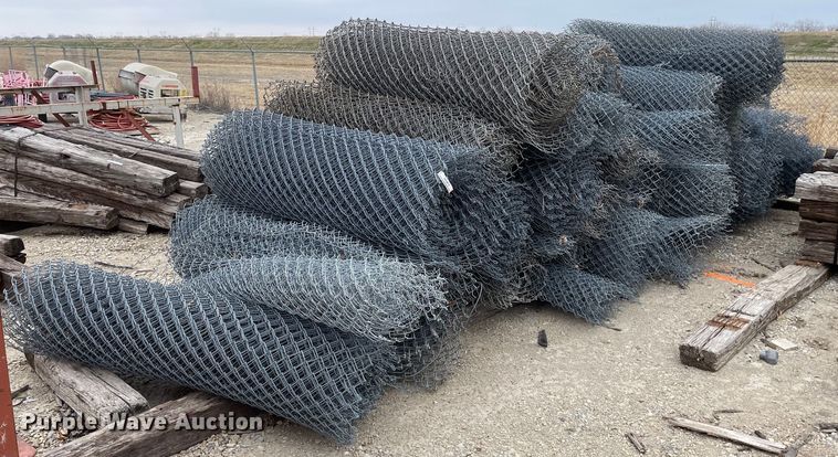 image for item MY9075 Approximately 30 rolls of 6' fencing