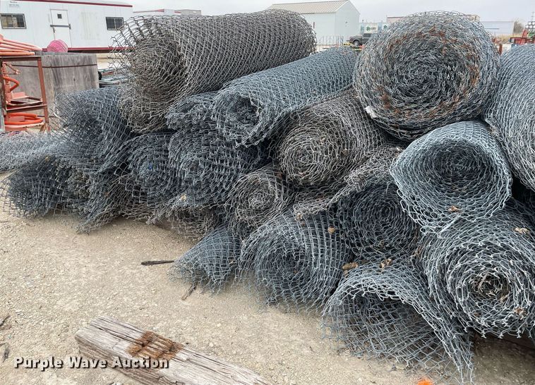 image for item MY9075 Approximately 30 rolls of 6' fencing