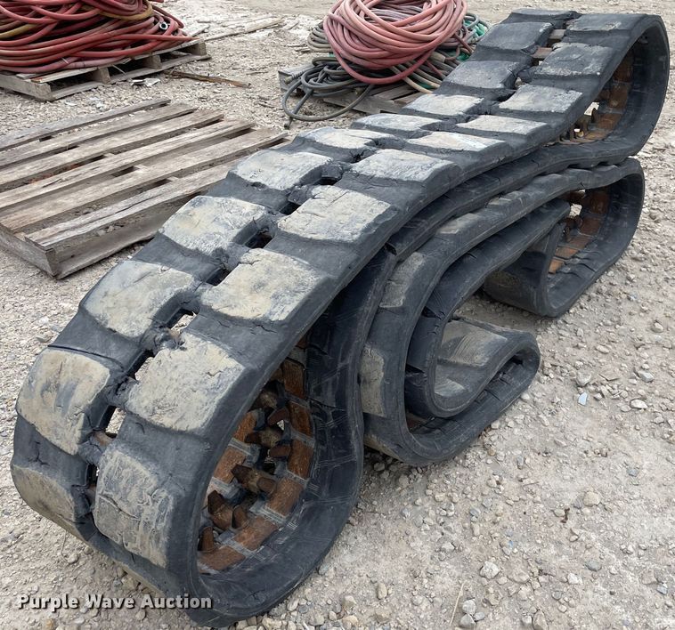 image for item MY9083 17"W skid steer tracks