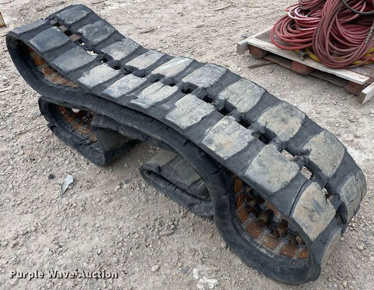 image for item MY9083 17"W skid steer tracks