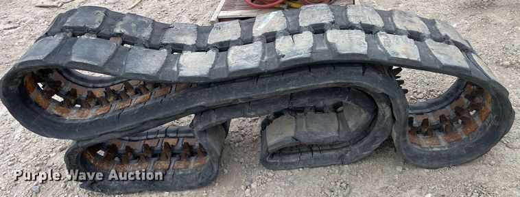 image for item MY9083 17"W skid steer tracks