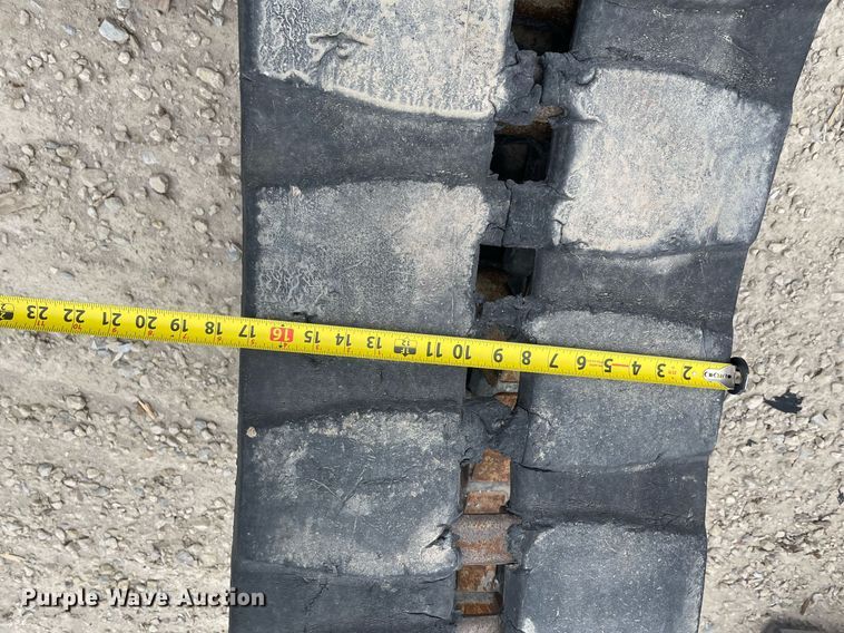 image for item MY9083 17"W skid steer tracks