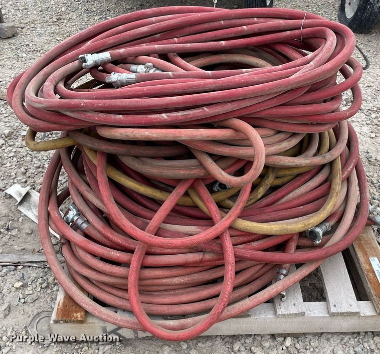image for item MY9084 Pallet of air hoses