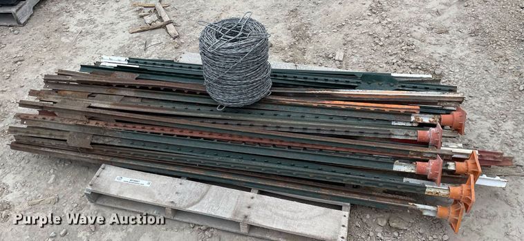 image for item MY9087 Approximately 50 fence posts