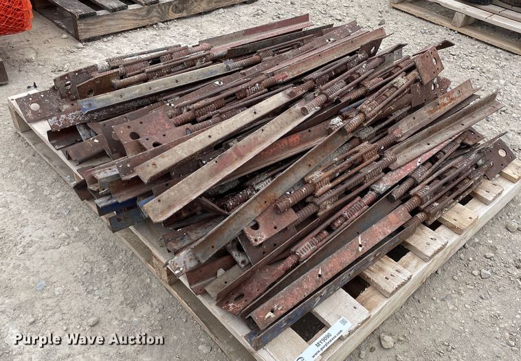 image for item MY9090 Approximately 60 turn buckles