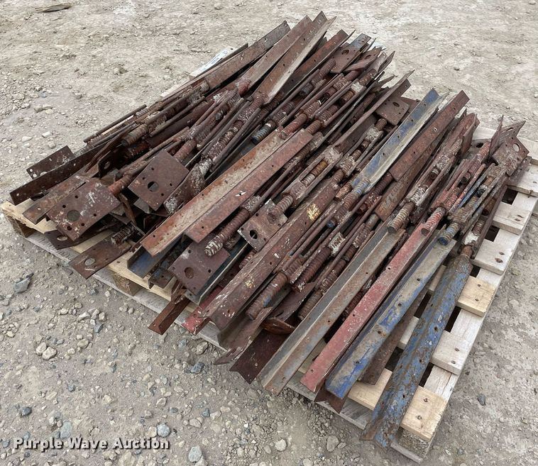 image for item MY9090 Approximately 60 turn buckles