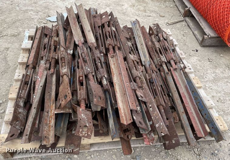 image for item MY9090 Approximately 60 turn buckles