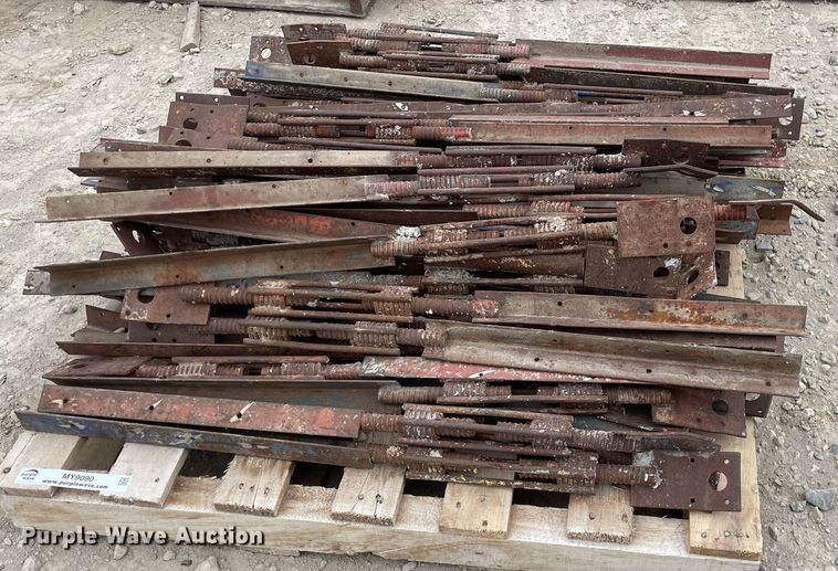 image for item MY9090 Approximately 60 turn buckles