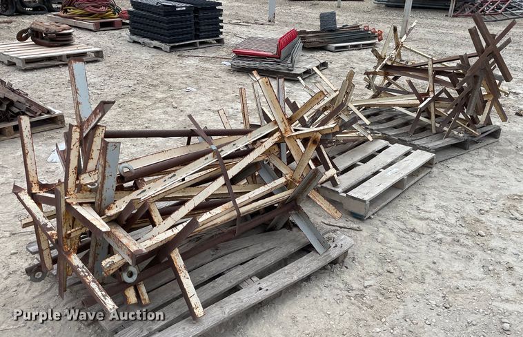 image for item MY9092 Approximately 35 stands