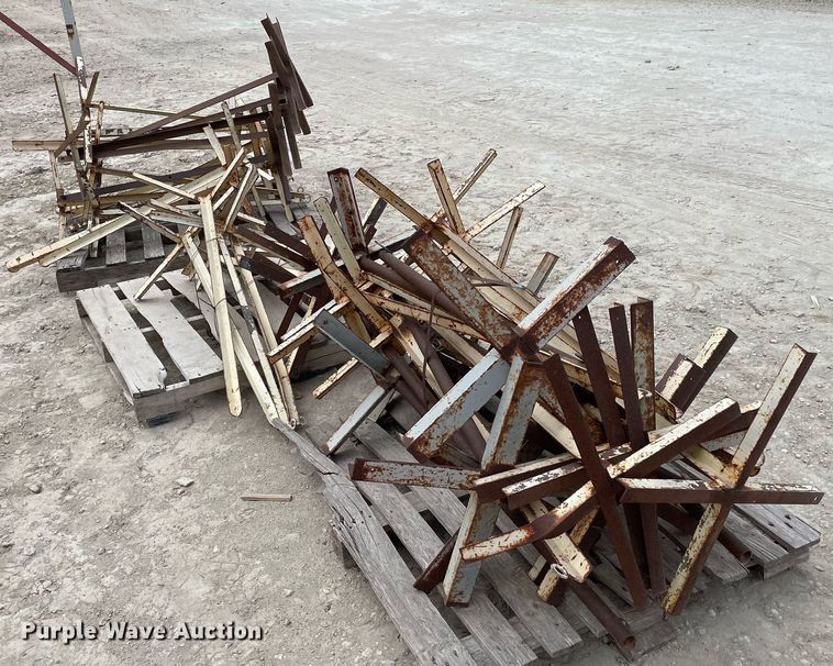 image for item MY9092 Approximately 35 stands